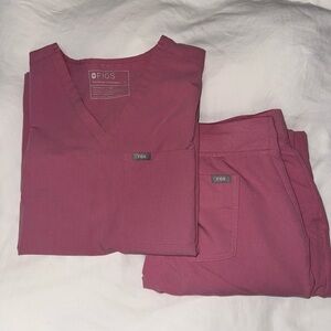 FIGS SCRUBS SET - Chalk Pink (S)